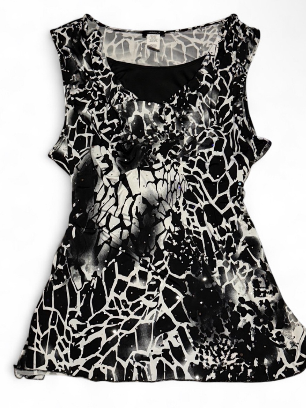 Vintage Ashley J Black and White Abstract Print Sleeveless Cowl Neck Top